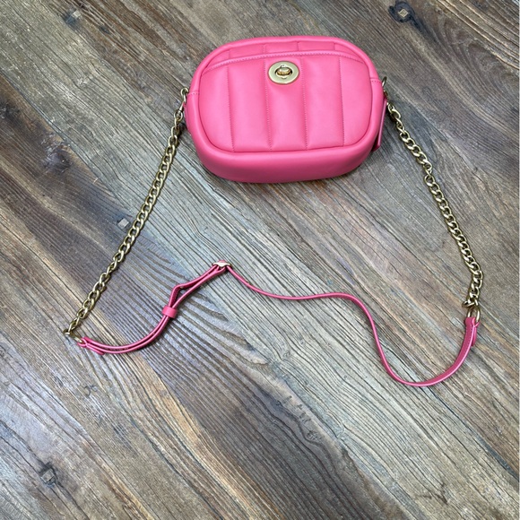 New ~ Coach Small Camera Bag With Quilting Watermelon Brass  Soft Calf Leather - Picture 5 of 9